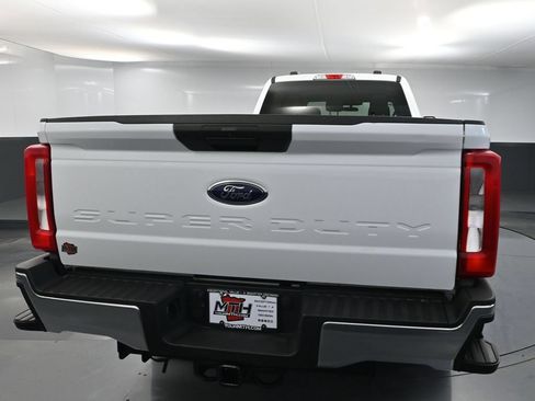 Used 2024 Ford F250 XLT w/ FX4 Off-Road Package AWD/4WD image 5