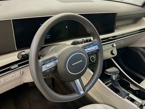 Used 2025 Hyundai Tucson SEL AWD/4WD image 18