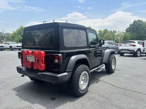 Used 2022 Jeep Wrangler Sport AWD/4WD image 7