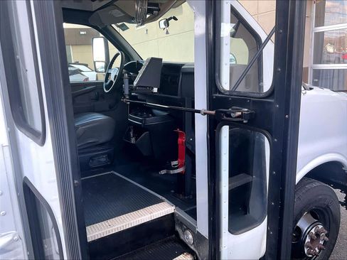 Used 2006 Chevrolet Express 3500 w/ School Bus Package image 12