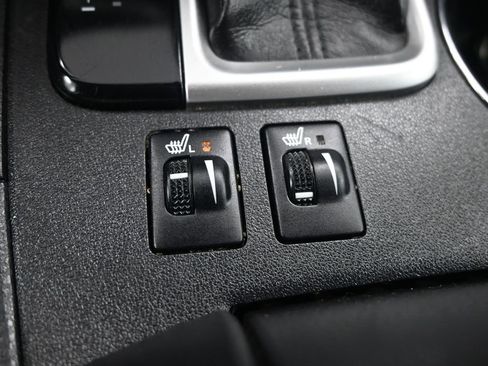 Used 2017 Toyota Highlander XLE image 22