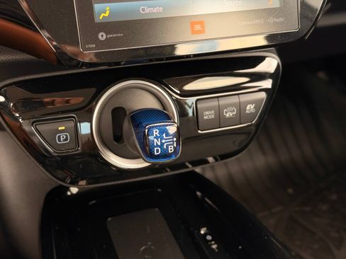 Used 2020 Toyota Prius Prime Limited FWD image 44