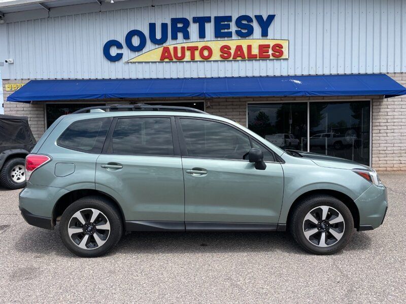 Used 2017 Subaru Forester 2.5i w/ Alloy Wheel Package AWD/4WD image 5