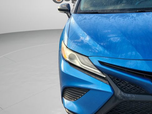 Used 2020 Toyota Camry XSE image 16