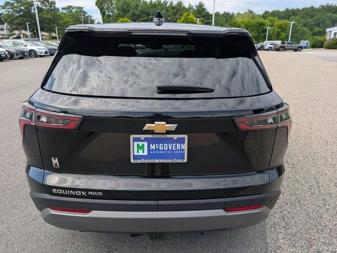 Used 2026 Chevrolet Equinox LT w/ LPO, Floor Liner Package AWD/4WD image 4