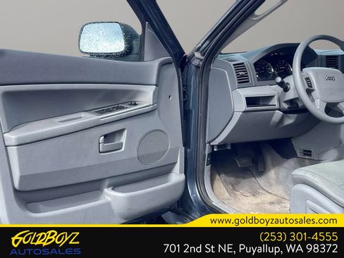 Used 2007 Jeep Grand Cherokee Laredo w/ Sun/Sound Group image 11