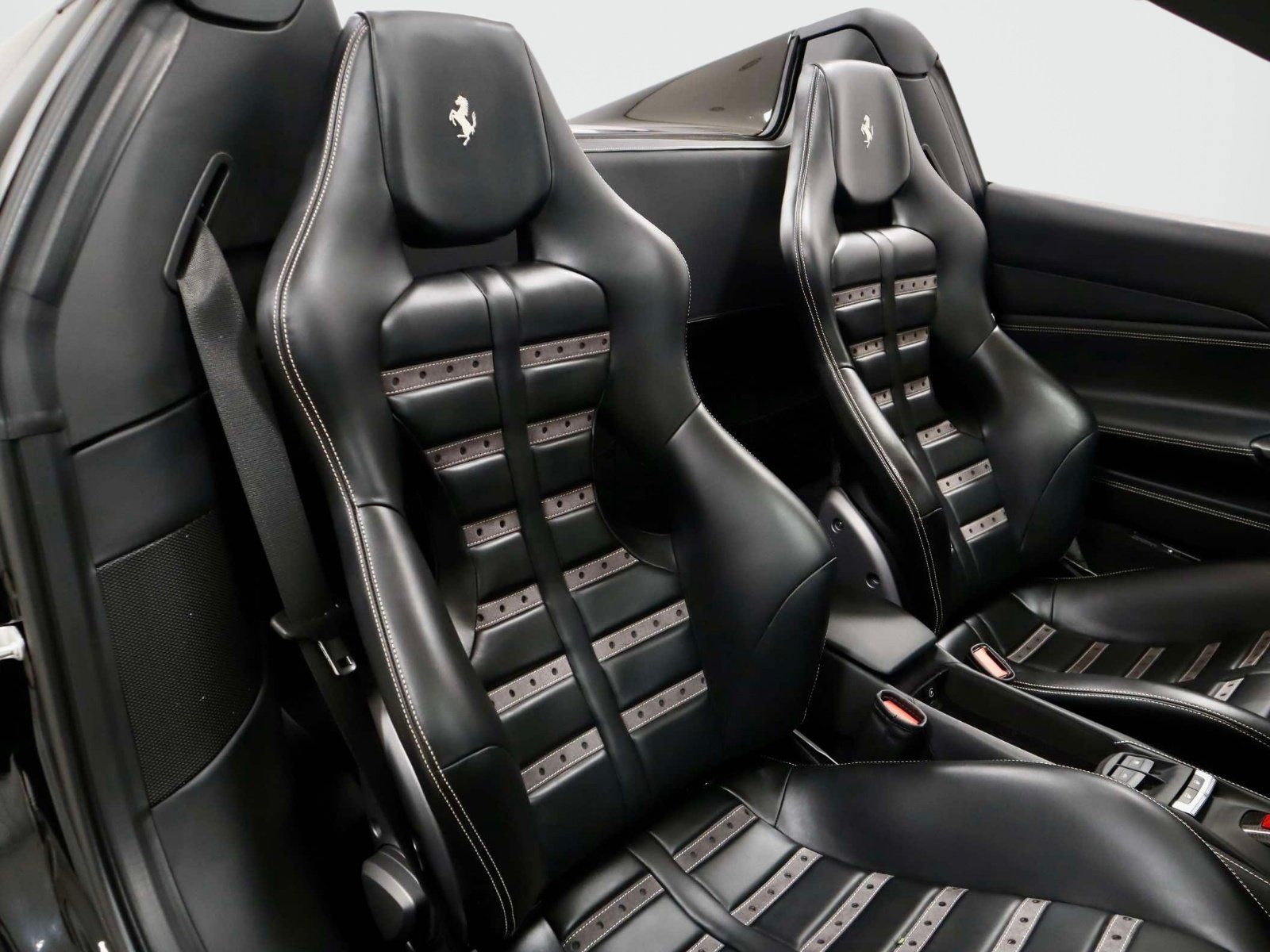 Certified 2018 Ferrari 488 Spider RWD image 18