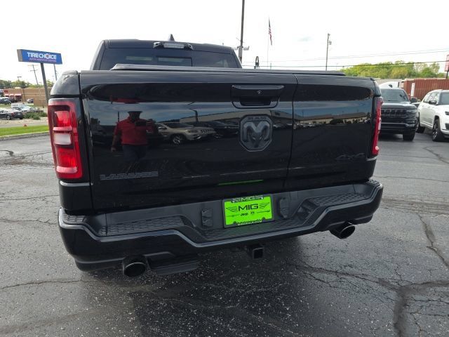 Used 2025 RAM 1500 Laramie w/ Night Edition AWD/4WD image 7