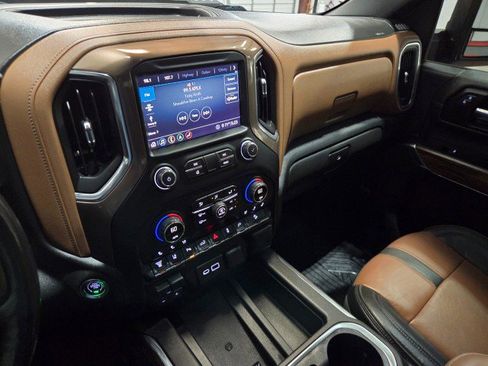 Used 2020 Chevrolet Silverado 2500 High Country w/ Z71 Off-Road Package image 51