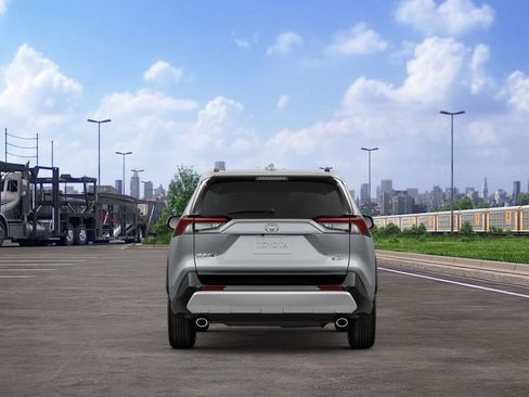 New 2025 Toyota RAV4 SE image 8