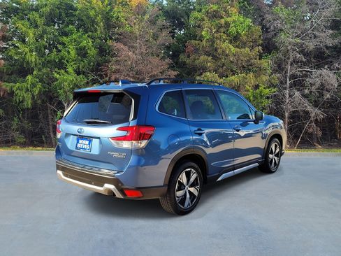 Used 2021 Subaru Forester Touring image 17