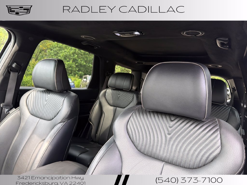 Used 2025 Hyundai Palisade Calligraphy AWD/4WD image 2