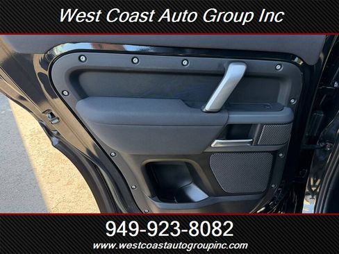 Used 2023 Land Rover Defender 110 X-Dynamic SE image 16