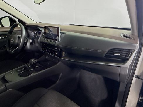 Used 2023 Nissan Rogue SV FWD image 34
