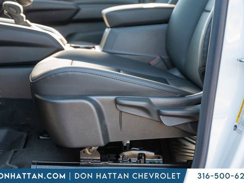 New 2026 Chevrolet Colorado W/T w/ WT Custom Package AWD/4WD image 19