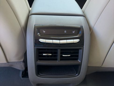 Used 2023 Cadillac XT5 Premium Luxury AWD/4WD image 10