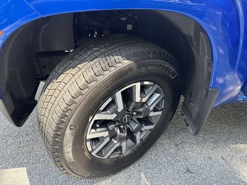 Used 2025 Nissan Frontier SL AWD/4WD image 34