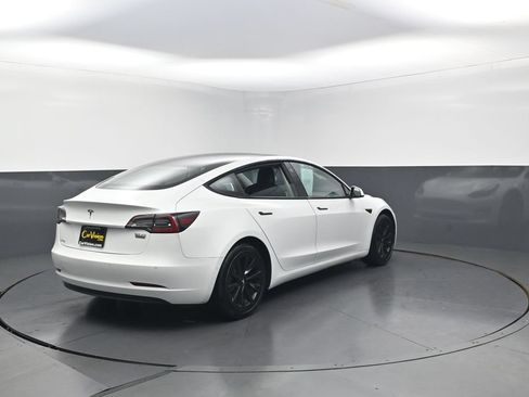 Used 2021 Tesla Model 3 Standard Range Plus RWD image 7