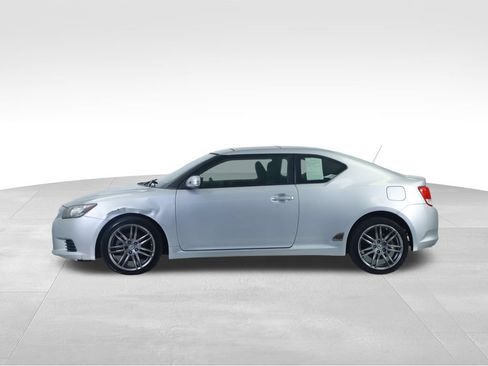 Used 2013 Scion tC FWD image 7