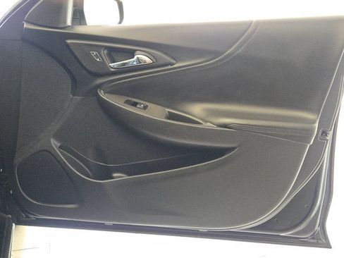 Used 2020 Chevrolet Malibu LT w/ Leather Package FWD image 5