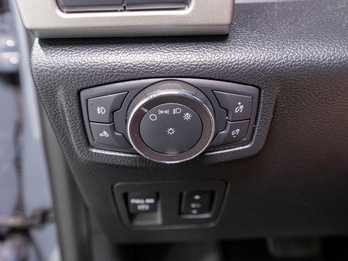 Used 2019 Ford F150 Lariat AWD/4WD image 38