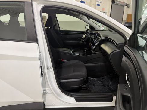 Used 2024 Hyundai Tucson SE AWD/4WD image 36