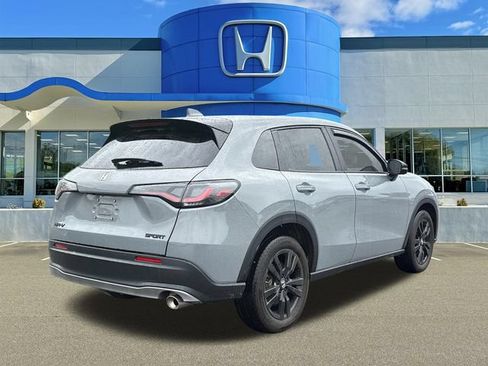 Used 2026 Honda HR-V Sport image 2