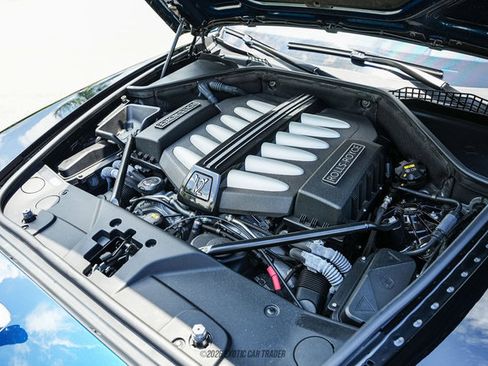 Used 2019 Rolls-Royce Wraith RWD image 16