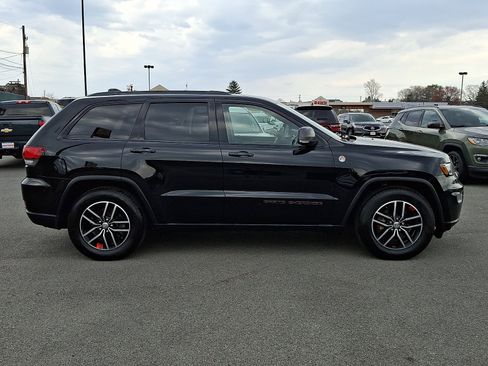 Used 2018 Jeep Grand Cherokee Trailhawk w/ Trailhawk Luxury Group image 7