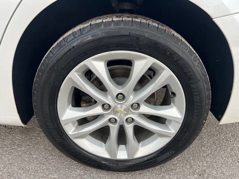 Used 2018 Chevrolet Malibu LT w/ Leather Package image 27