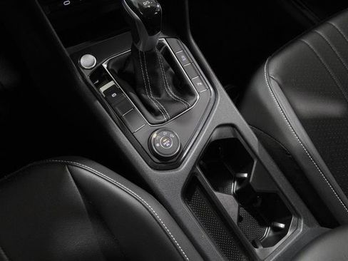 Certified 2024 Volkswagen Tiguan SE R-Line image 14