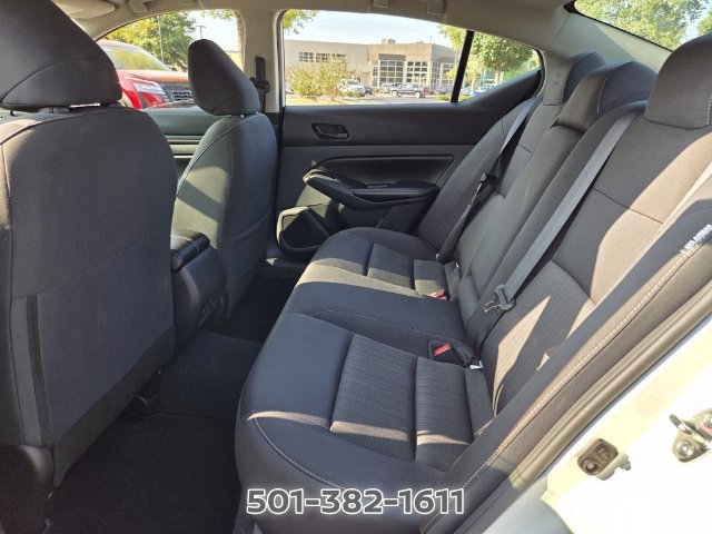 Used 2024 Nissan Altima 2.5 SV FWD image 11