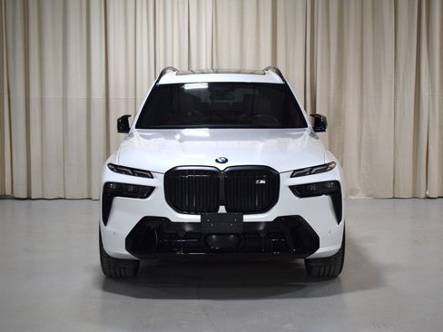 Used 2026 BMW X7 M60i image 7