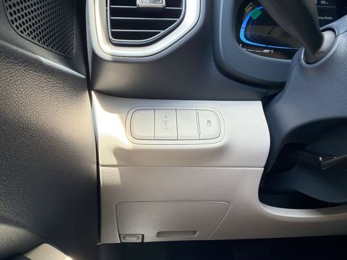 New 2026 Hyundai Venue SEL FWD image 30