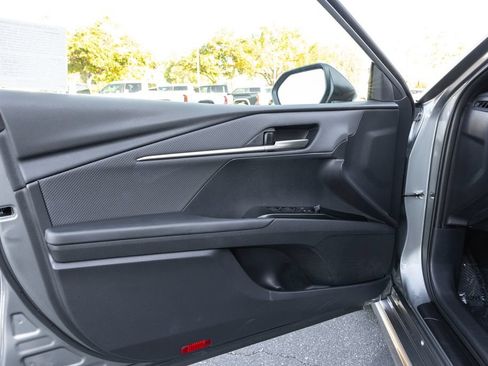 Used 2026 Toyota Camry SE w/ Convenience Package FWD image 13