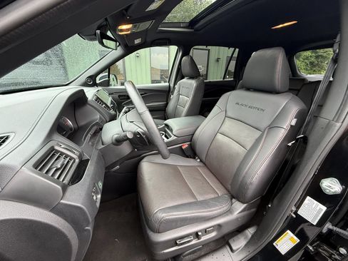 Used 2024 Honda Passport Black Edition image 12