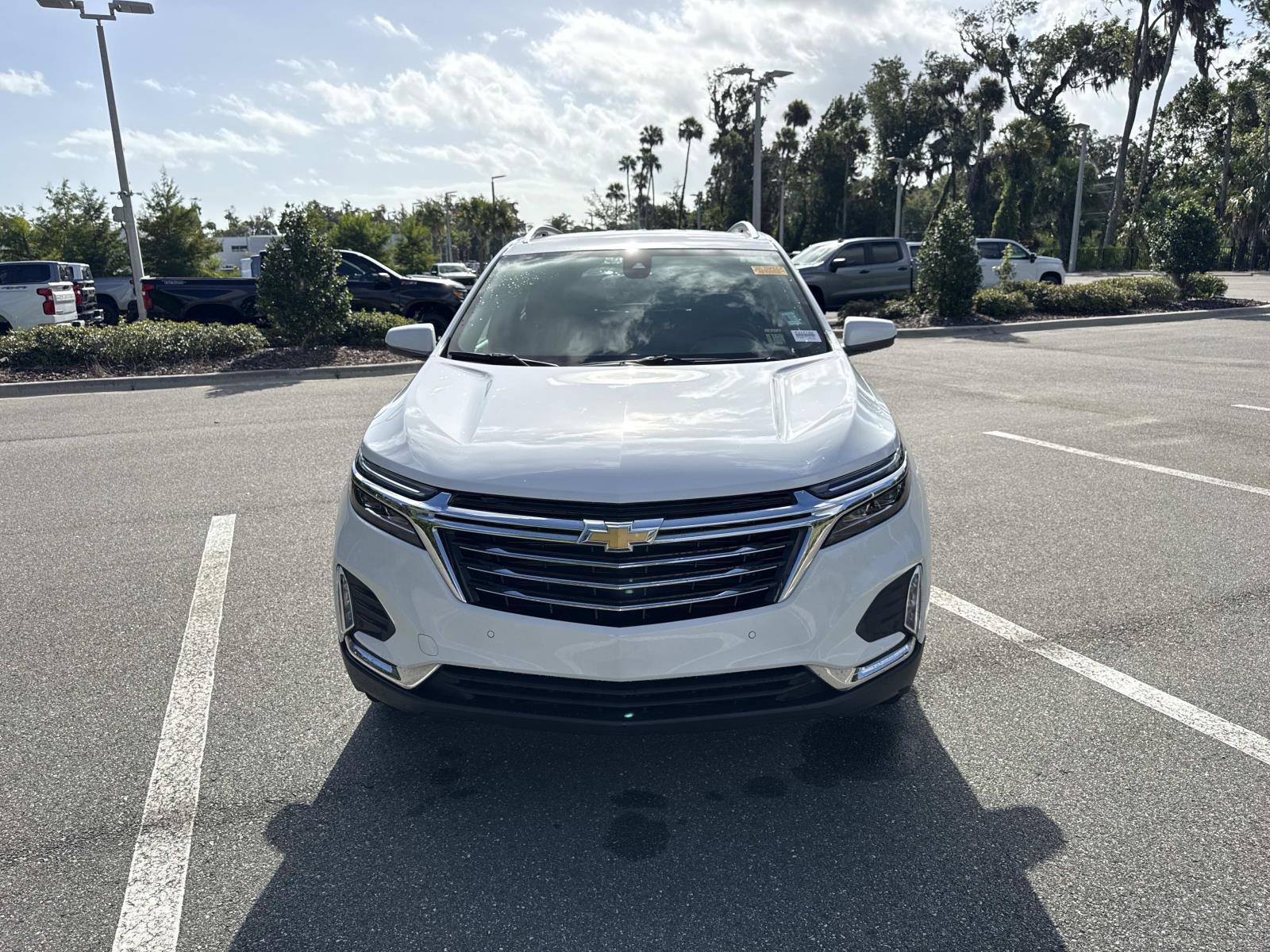 Used 2023 Chevrolet Equinox Premier FWD image 8