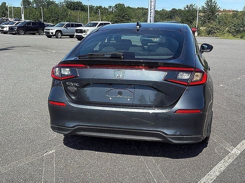 Used 2023 Honda Civic LX image 7