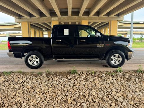 Used 2015 RAM 1500 Lone Star AWD/4WD image 2
