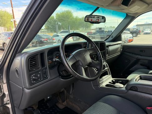 Used 2003 Chevrolet Avalanche 2WD image 21