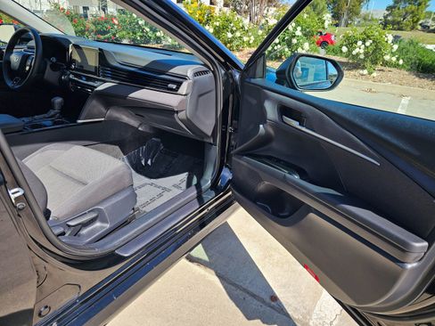 Used 2025 Toyota Camry LE image 29