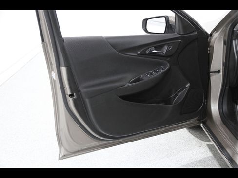 Used 2023 Chevrolet Malibu LT FWD image 4