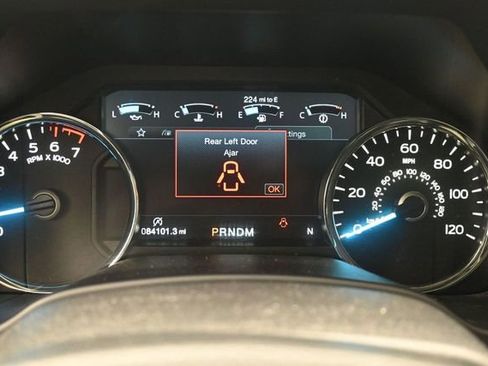 Certified 2019 Ford F150 Lariat w/ Equipment Group 502A Luxury AWD/4WD image 10