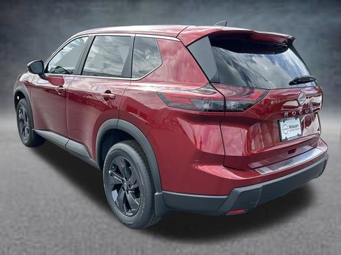Used 2026 Nissan Rogue SV FWD image 8