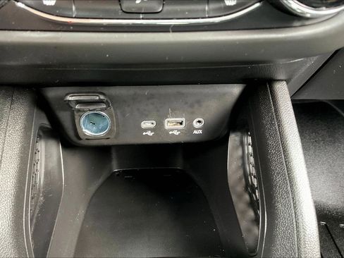 Used 2022 Chevrolet TrailBlazer LT w/ Confidence II Package image 20