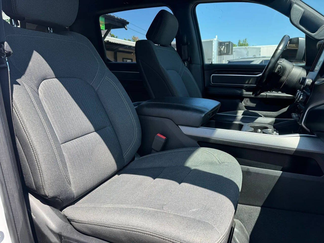 Used 2019 RAM 1500 Big Horn AWD/4WD image 15