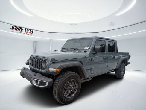 New 2026 Jeep Gladiator Sport AWD/4WD image 7