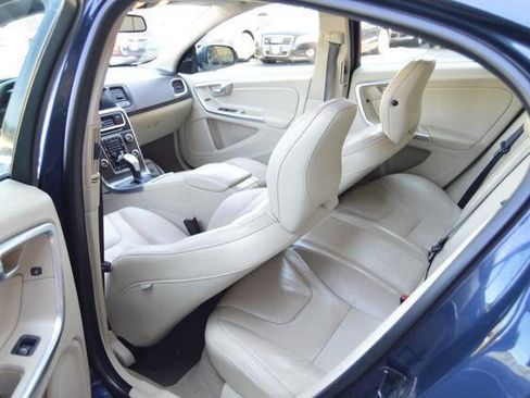 Used 2013 Volvo S60 T5 image 44