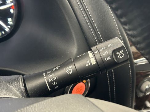 Used 2017 Nissan Armada Platinum image 26