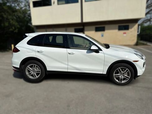 Used 2014 Porsche Cayenne S image 4